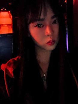 成都东站附近小个子美女