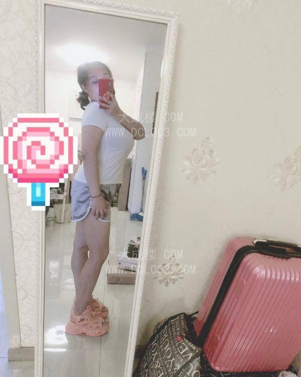 成都东门巨乳骚妇