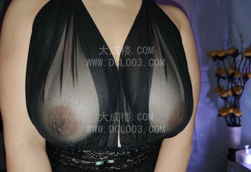 成都巨乳啵爆少妇美美老师