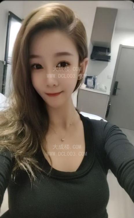 杭州反差感很大美女