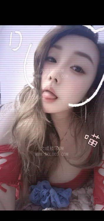 武汉江岸肥臀骚货妞妞