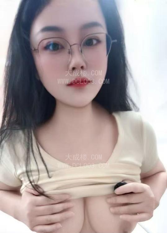西宁海湖眼睛妹