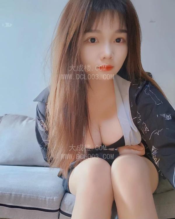 白云小颜温柔可爱