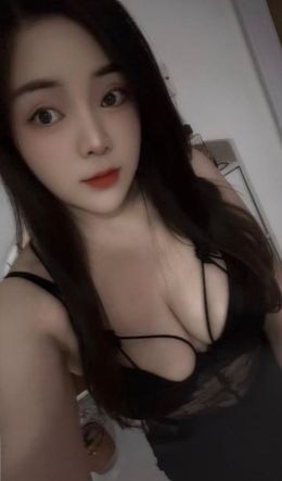 性感大奶妮宝
