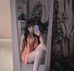 和平娇小美妇