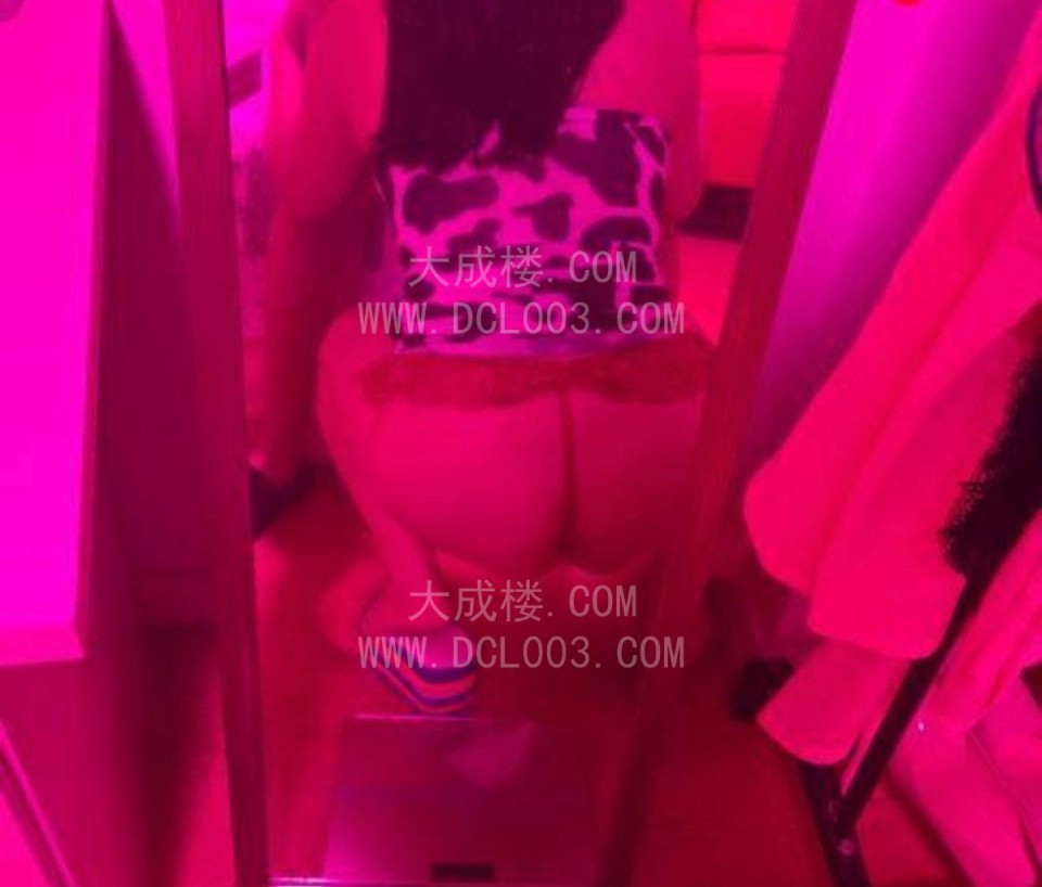 天津再探大奶翘臀熟女