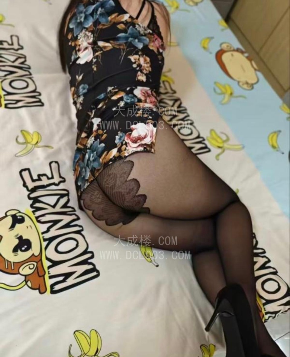 长沙大胸翘臀骚熟女