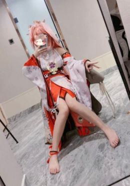 白云猫猫制服cos