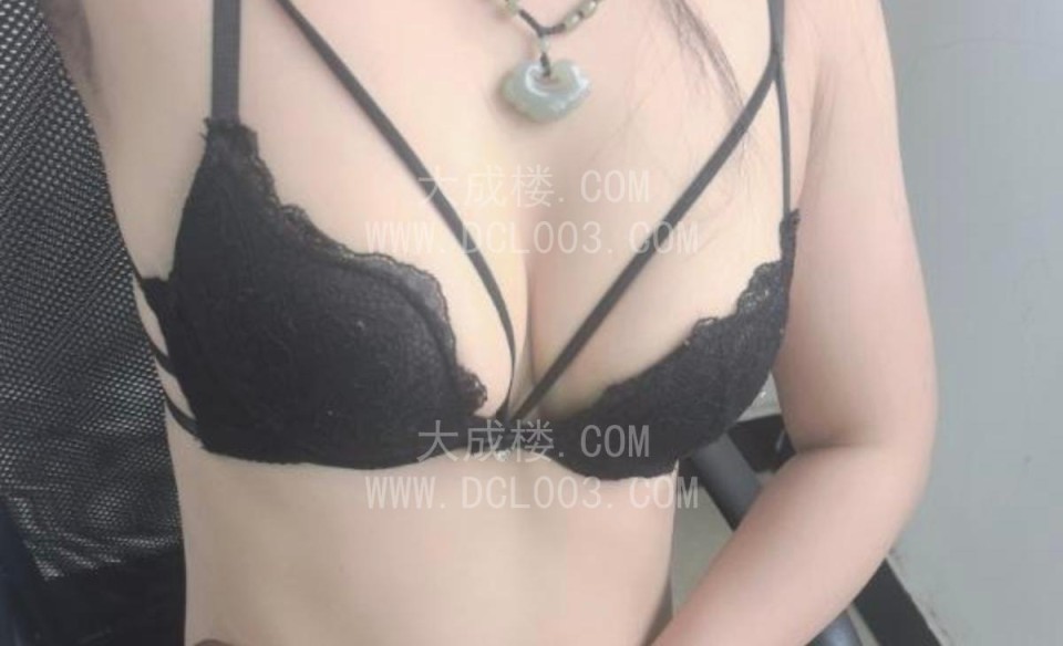 浦东翘臀妹子