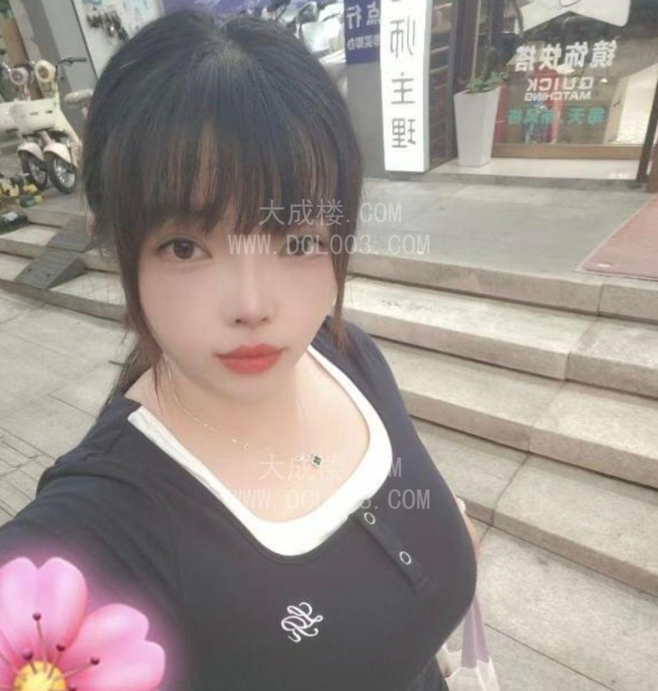 五和地铁站BBW水妹