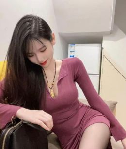 海珠妩媚翘臀小骚货